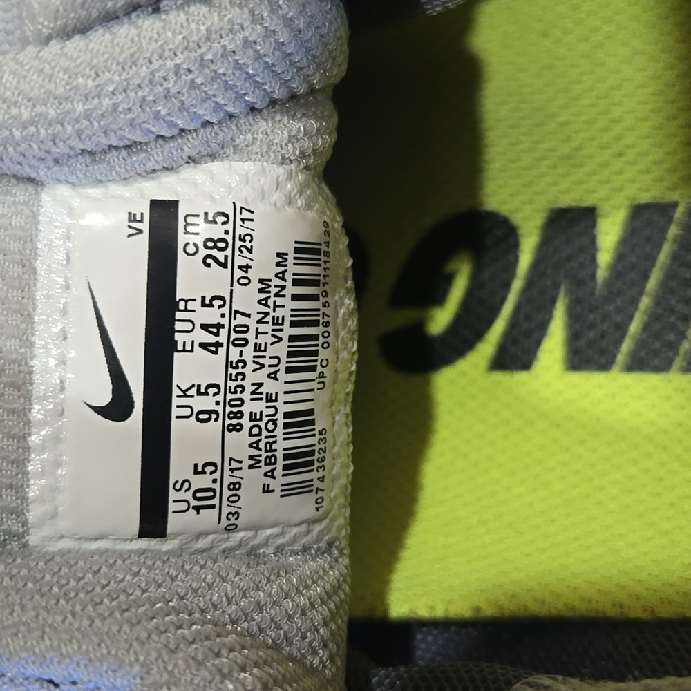 Nike Gray and Blue Athletic Sneakers - Picture 11 of 15